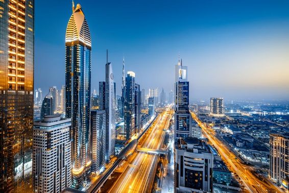 Dubai esti látkép felülről. 