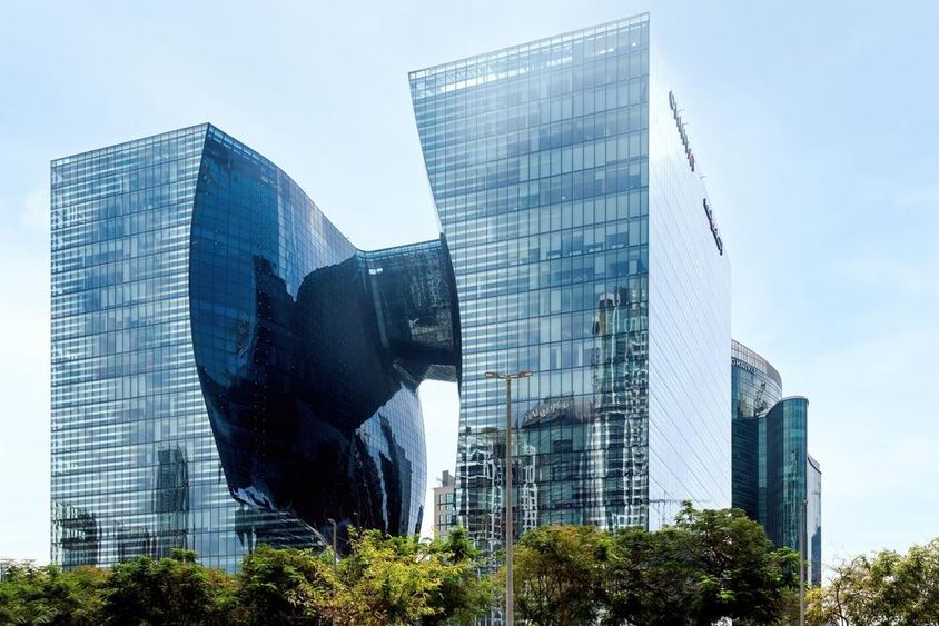 Az Opus Tower a Business Bayben.