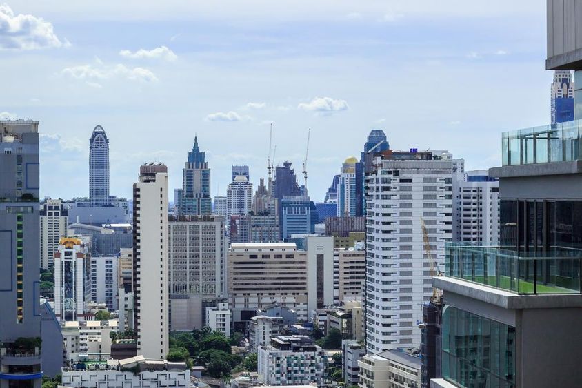 Fujairah látkép házakra fentről nézve. 