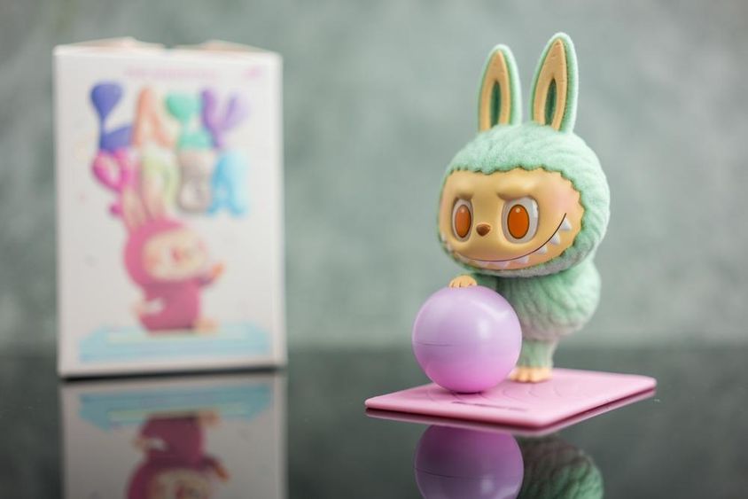 THE MONSTERS Lazy Yoga Series Figures.