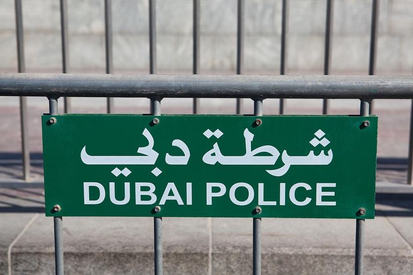 Dubai rendőrségi útzár.