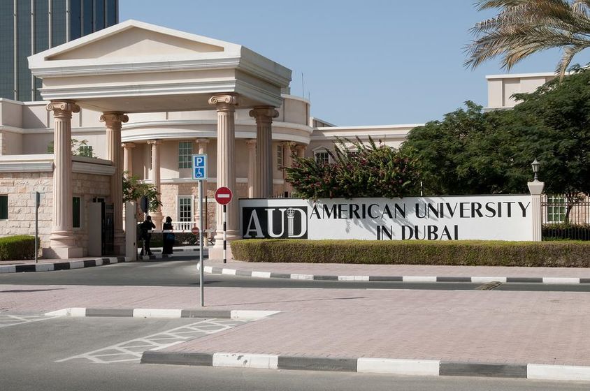 Dubai, Egyesült Arab Emírségek, az amerikai egyetem.