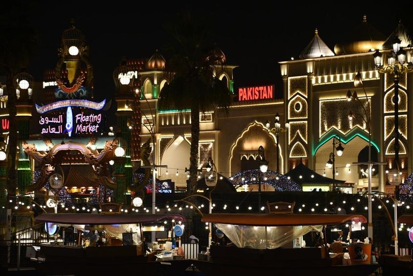  Dubai Global Village a világ legnagyobb turisztikai, szabadidős és szórakoztató projektje.