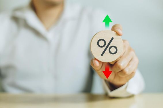 GDP százalékos változás kézzel rajzolt fa százalék.