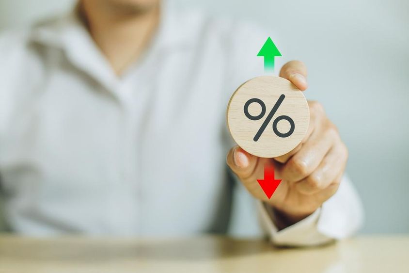 GDP százalékos változás kézzel rajzolt fa százalék.