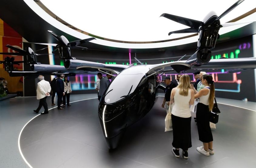Archer Aviation Midnight elektromos taxi eVTOL kiállítva.