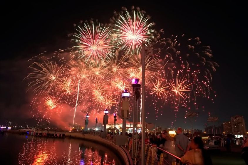 Dubai Festival Center DFC, Tűzijáték.