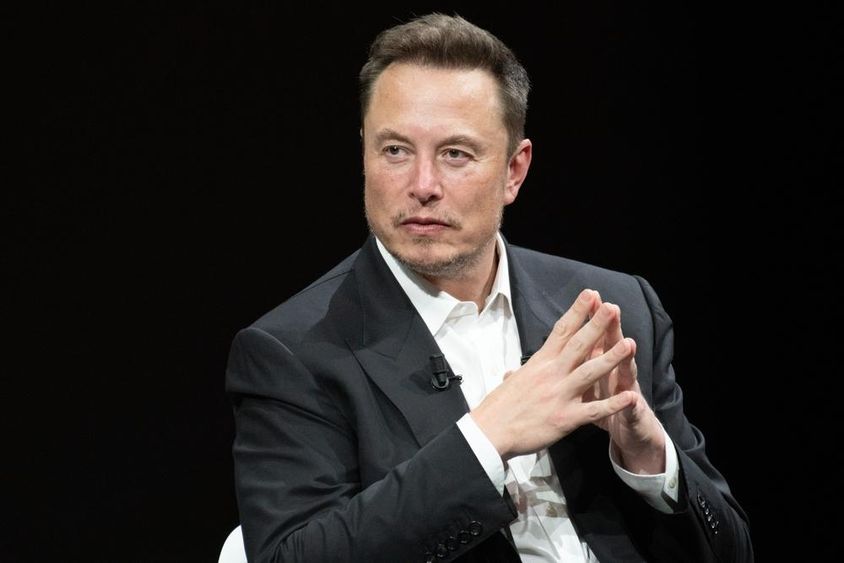 Elon Musk, a SpaceX alapítója, vezérigazgatója és főmérnöke, a Tesla vezérigazgatója.