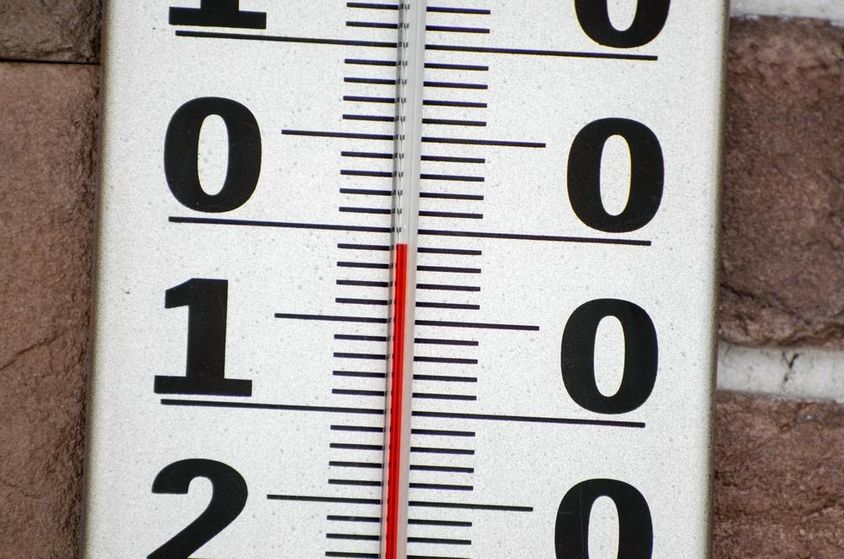 Mínusz 1 Celsius fok.