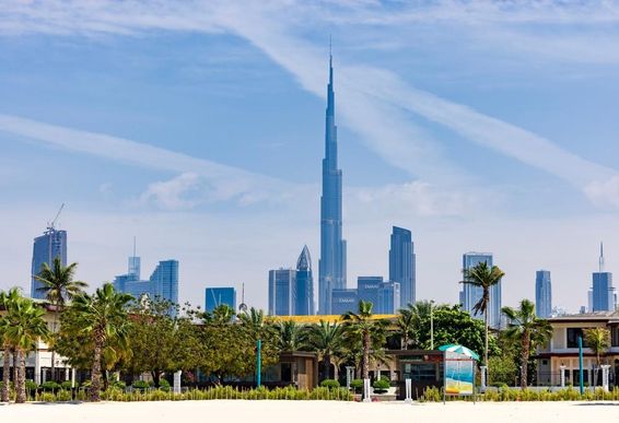 Dubai Business Bay, és Dubai Mall.