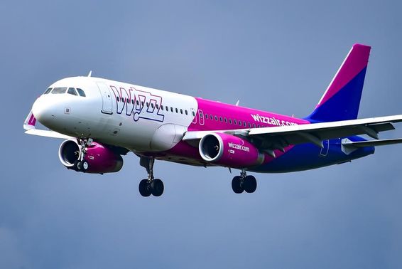 Magyar Wizz Air HA-LYW Airbus A320 repülőgépe.