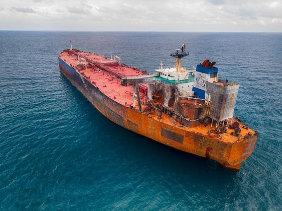 tanker hajó a tengeren