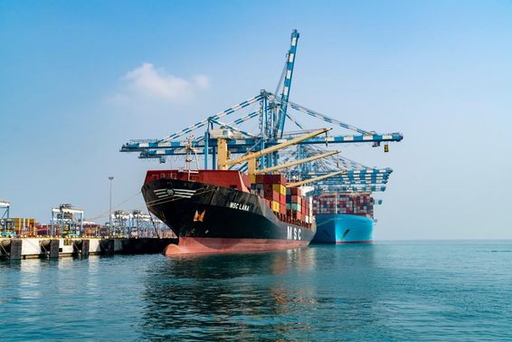 Ships unloading at Khalifa port