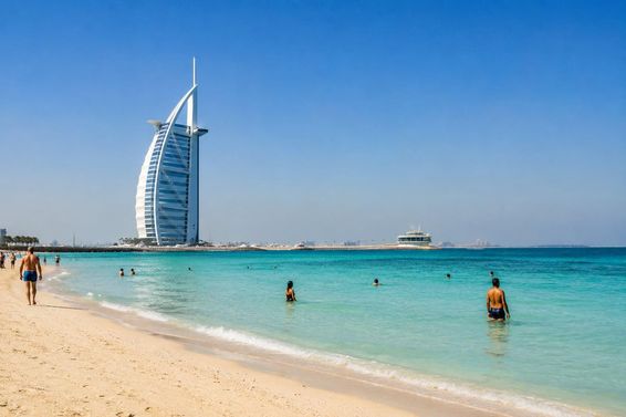 Dubai beachside Sunday
