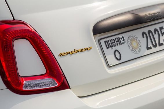Abarth 695 Esseesse Limited Edition, Jármű rendszáma
