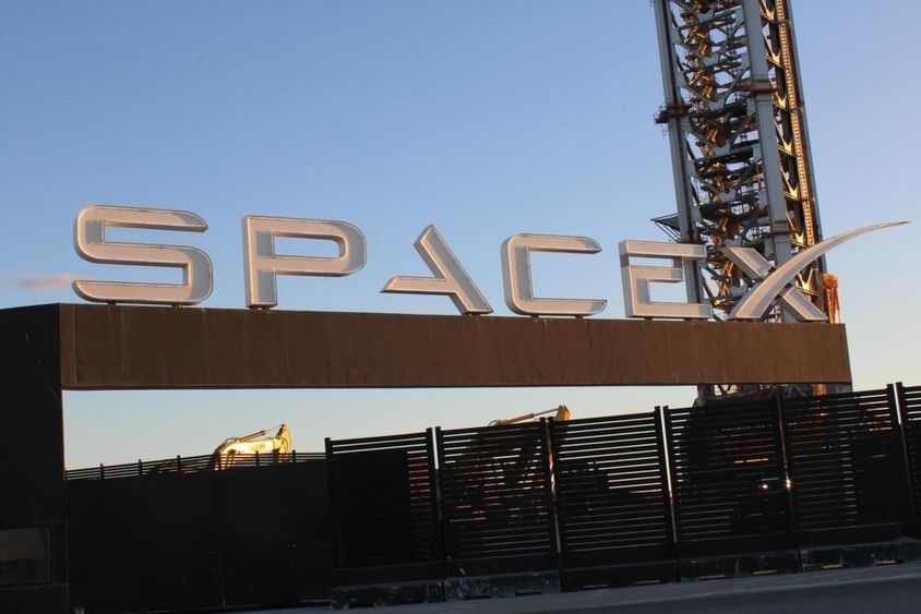 Elon Musk SpaceX Starbase.