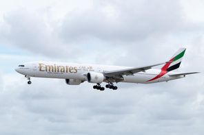 Самолёт Emirates Boeing 777-31HER
